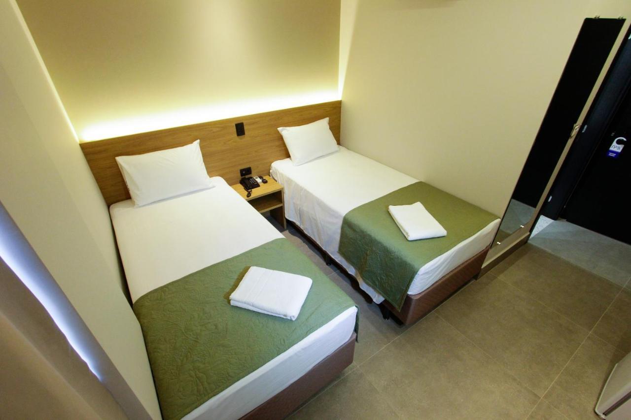 Neo Park Hotel Maringa Luaran gambar