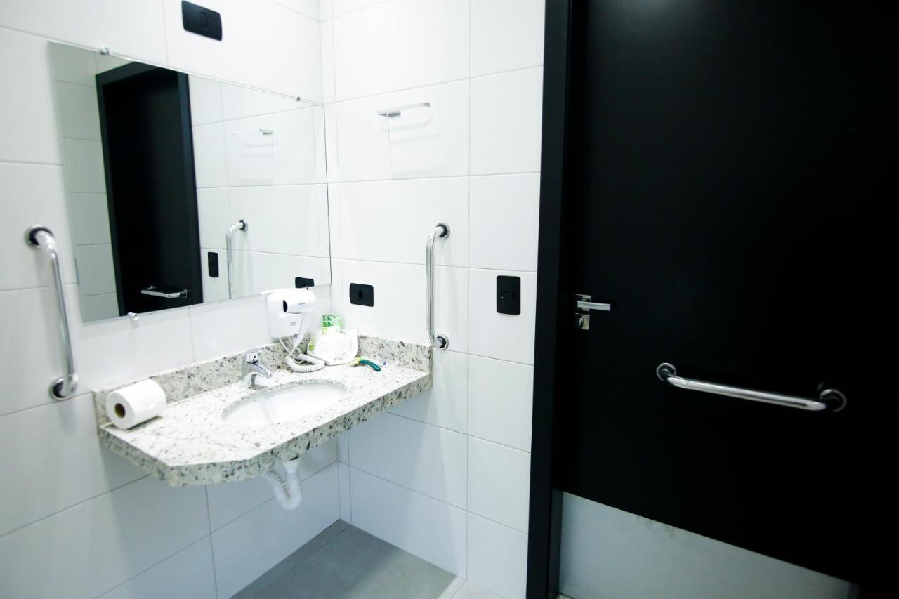 Neo Park Hotel Maringa Luaran gambar