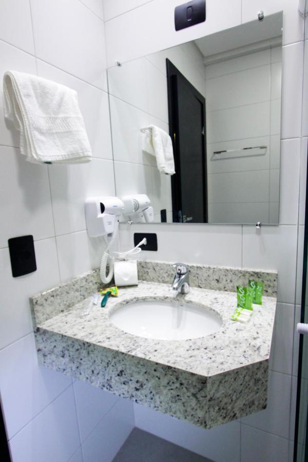 Neo Park Hotel Maringa Luaran gambar