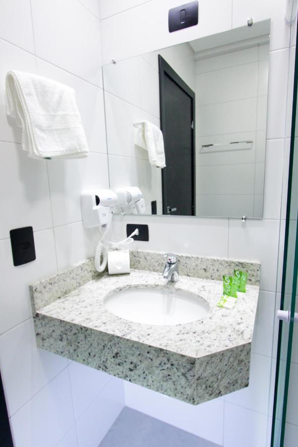 Neo Park Hotel Maringa Luaran gambar