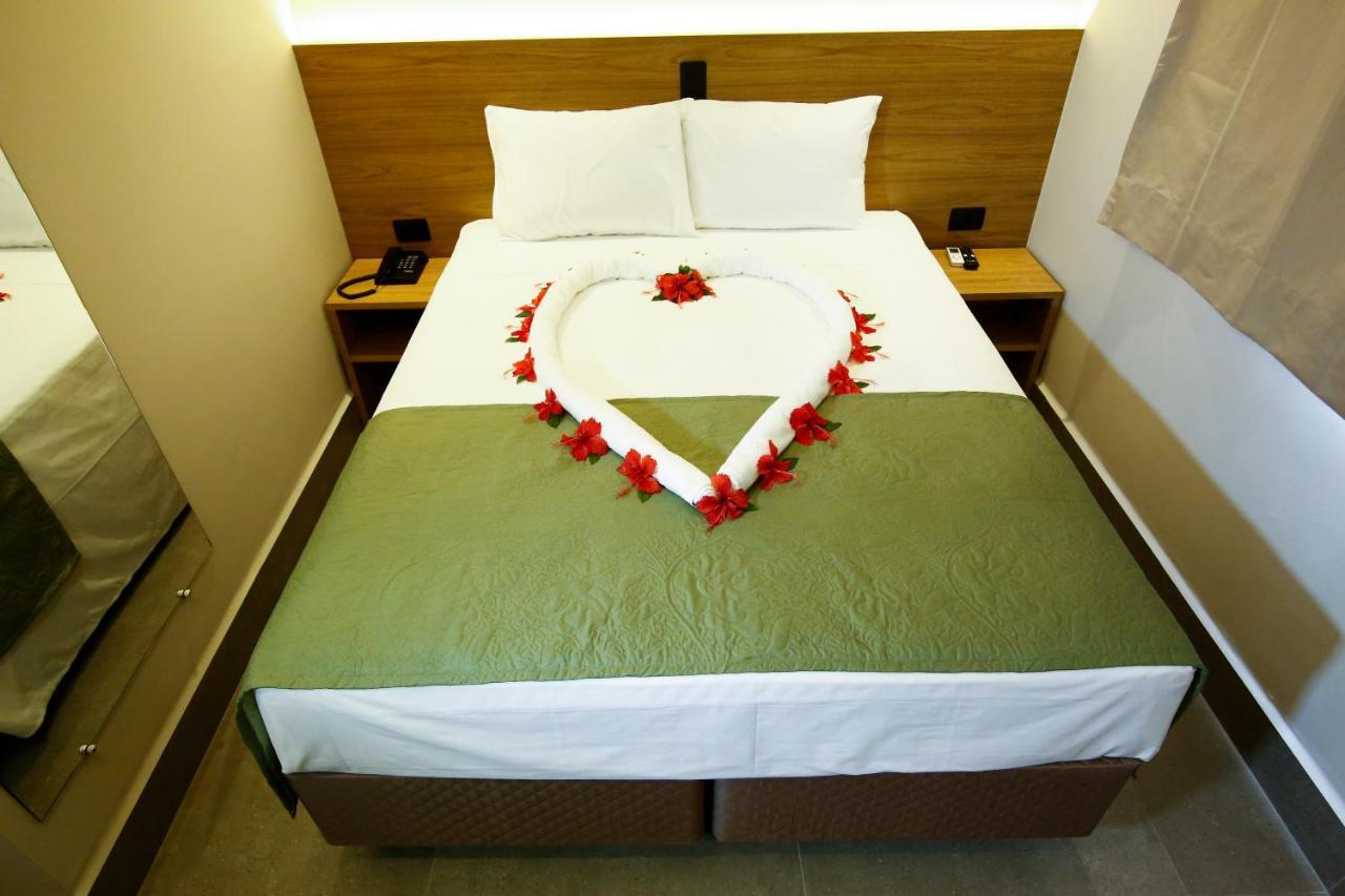 Neo Park Hotel Maringa Luaran gambar